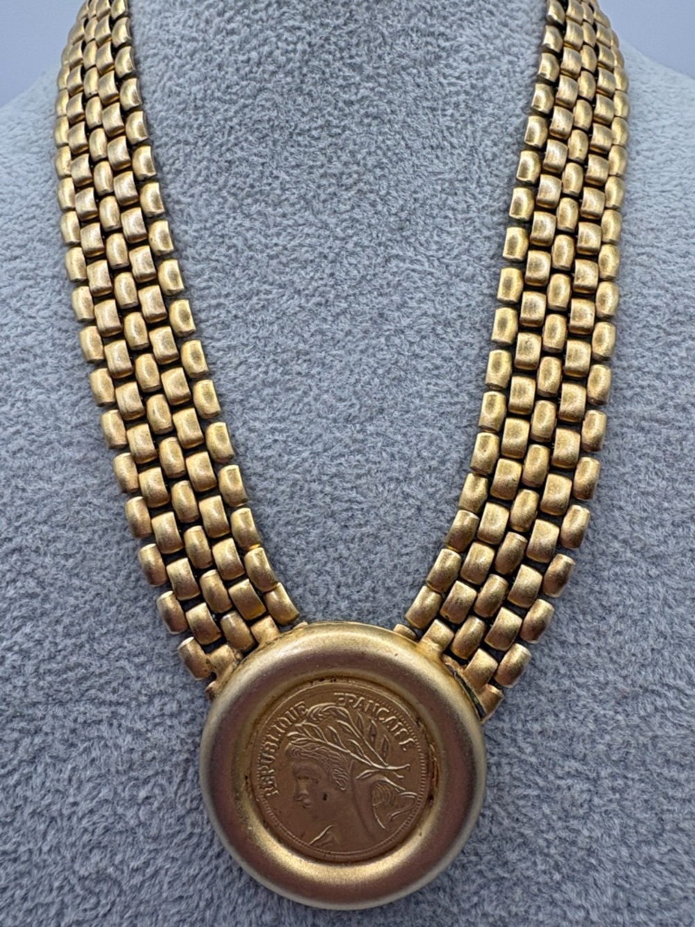 Vintage French Gold-Tone 1970’s Multi-Row Medallion Necklace by Zoom Zoom 16” - Picture 11 of 11